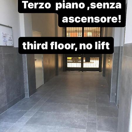 Studio Monte Ceneri Apartment Milan Bagian luar foto
