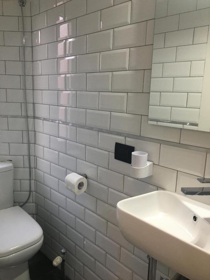 Studio Monte Ceneri Apartment Milan Bagian luar foto